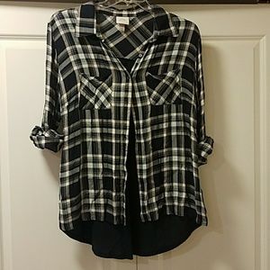 Tops - adorable button up plaid top Tops - adorable button up plaid top